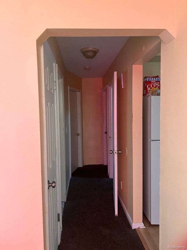 9910 Coyle St, Detroit, MI 48227 - corridor featuring carpet flooring