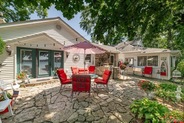 1786 Point St, Commerce Twp, MI 48382 - view of patio