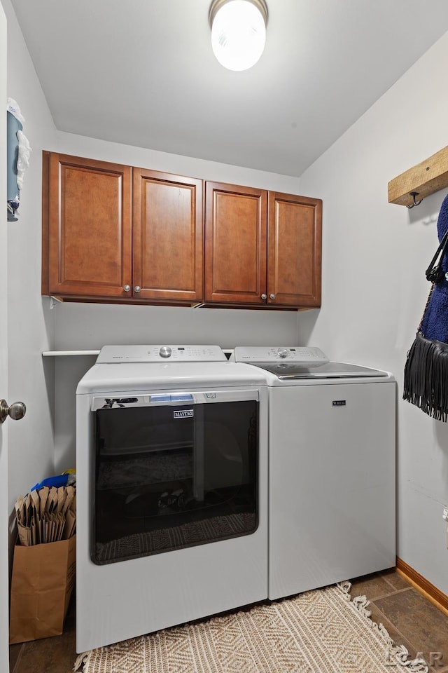 431 Meadowbrook Dr, Adrian, MI 49221 - laundry area featuring independent washer and dryer and cabinet space