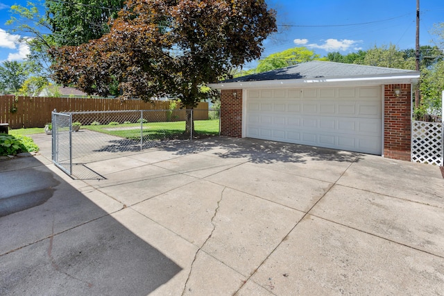 9085 Brentwood St, Livonia, MI 48150 - view of detached garage