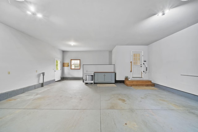 10639 Hanover Rd, Hanover, MI 49241 - view of garage
