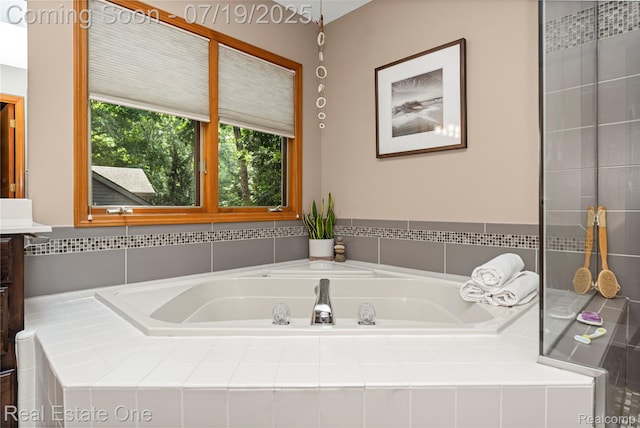 3574 Oakleaf Dr, West Bloomfield, MI 48324 - photo 50