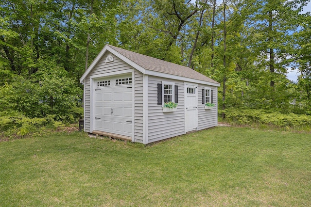 631 N Hilton Park Rd, Muskegon, MI 49442 - view of garage