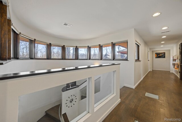 1000 Forest Ln, Bloomfield Hills, MI 48301 - corridor featuring recessed lighting, baseboards, healthy amount of natural light, and dark wood-style floors