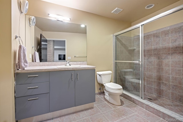 1000 Forest Ln, Bloomfield Hills, MI 48301 - full bath featuring toilet, vanity, a shower stall, and tile patterned flooring