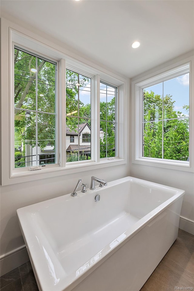 1626 Maryland Blvd, Birmingham, MI 48009 - full bath featuring a freestanding bath, baseboards, and recessed lighting
