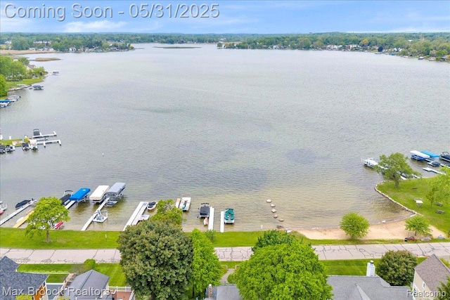 2222 Garland St, Sylvan Lake, MI 48320 - aerial view of a large body of water