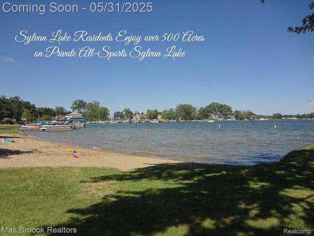 2222 Garland St, Sylvan Lake, MI 48320 - water view
