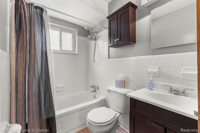 3135 Raymond Ave, Dearborn, MI 48124 - full bath with toilet, shower / bathtub combination with curtain, tile walls, and vanity
