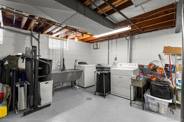 3135 Raymond Ave, Dearborn, MI 48124 - below grade area featuring independent washer and dryer and a sink