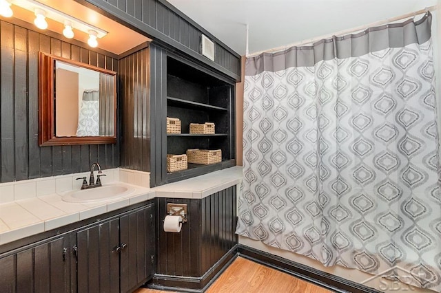1784 S Badour Rd, Midland, MI 48640 - bathroom with vanity