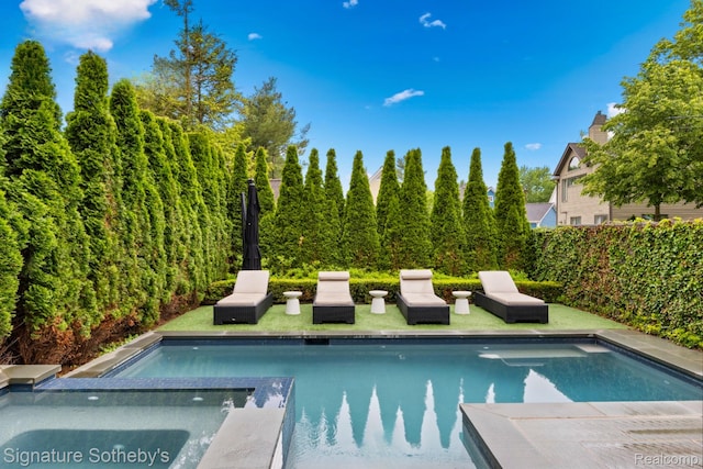 608 Stanley Blvd, Birmingham, MI 48009 - view of pool