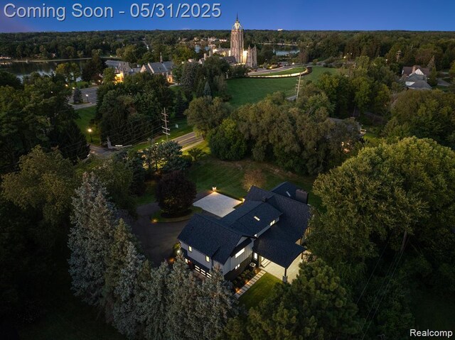 1367 W Long Lake Rd, Bloomfield Hills, MI 48302 - aerial overview of property's location