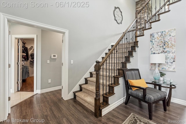 6268 Victoria Ln, Swartz Creek, MI 48473 - staircase featuring wood finished floors and baseboards