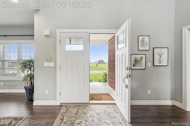 6268 Victoria Ln, Swartz Creek, MI 48473 - foyer with wood finished floors and baseboards