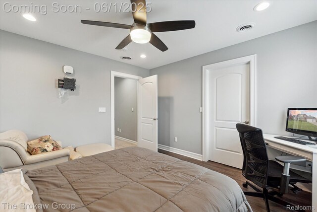 6268 Victoria Ln, Swartz Creek, MI 48473 - bedroom with recessed lighting, wood finished floors, baseboards, ceiling fan, and an office area