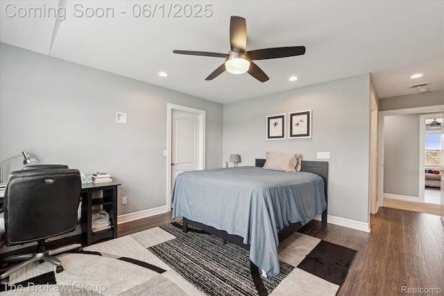 6268 Victoria Ln, Swartz Creek, MI 48473 - bedroom with baseboards, recessed lighting, wood finished floors, ceiling fan, and a desk