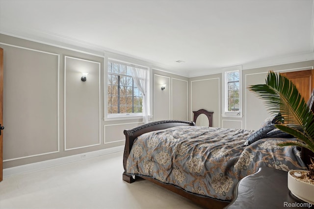 925 Avon St, Flint, MI 48503 - bedroom featuring a decorative wall and ornamental molding