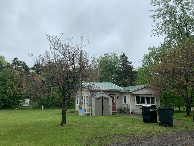 5501 Egner St NE, Cedar Springs, MI 49319 - view of grassy yard