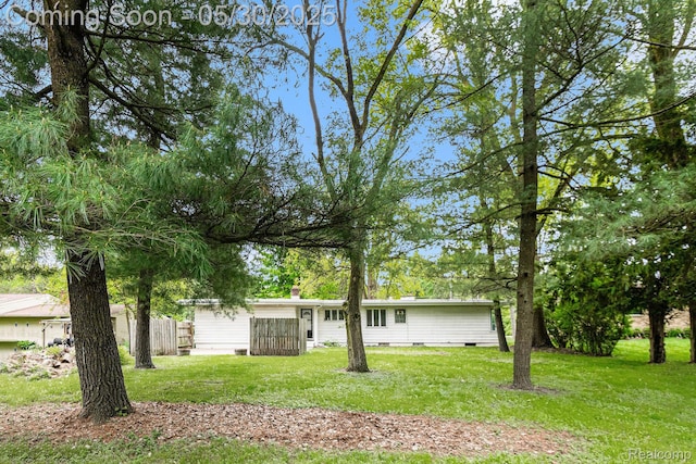 6151 Woodmoor Dr, Burton, MI 48509 - view of front of house featuring crawl space