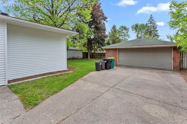 27677 Doreen St, Farmington Hills, MI 48336 - view of detached garage