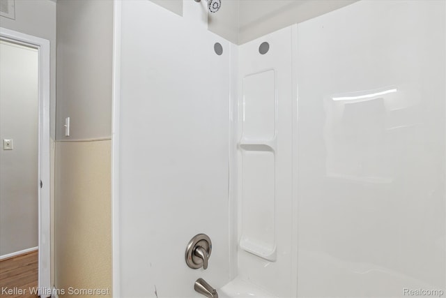 1623 Ethel Ave, Lincoln Park, MI 48146 - bathroom with shower / bath combination and wood finished floors