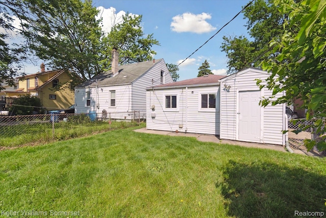 1623 Ethel Ave, Lincoln Park, MI 48146 - rear view of house with an outdoor structure