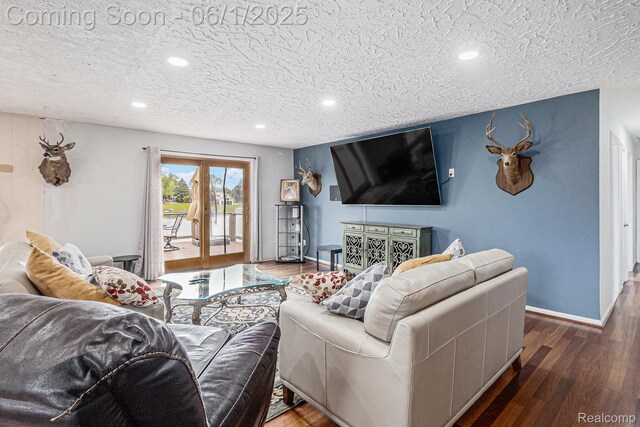 687 Sunnybeach Dr, White Lake, MI 48386 - living room featuring a textured ceiling, wood finished floors, recessed lighting, and baseboards