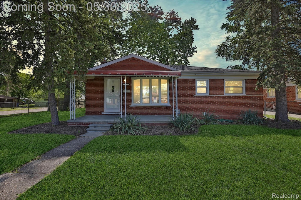 24236 Melody Rd, Warren, MI 48089 - photo 1