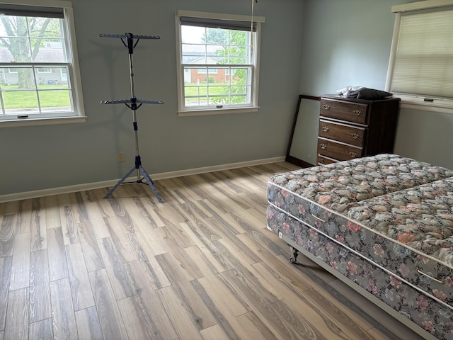 814 N Lakeview Ave, Sturgis, MI 49091 - bedroom featuring light wood-style flooring and baseboards