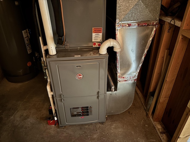 814 N Lakeview Ave, Sturgis, MI 49091 - utilities featuring water heater