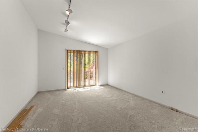 2211 Shore Hill Dr, West Bloomfield, MI 48323 - photo 13