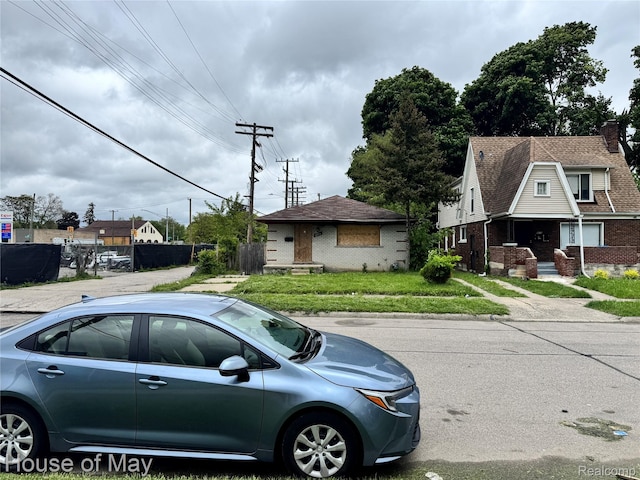 9425 Marlowe St, Detroit, MI 48228