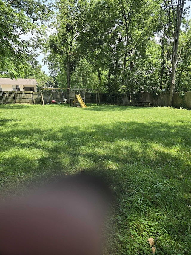 124 N Madison St, Adrian, MI 49221 - view of fenced backyard