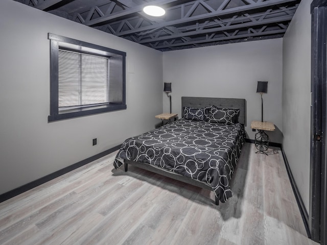 3247 Edling Dr, Kalamazoo, MI 49004 - bedroom featuring wood finished floors and baseboards