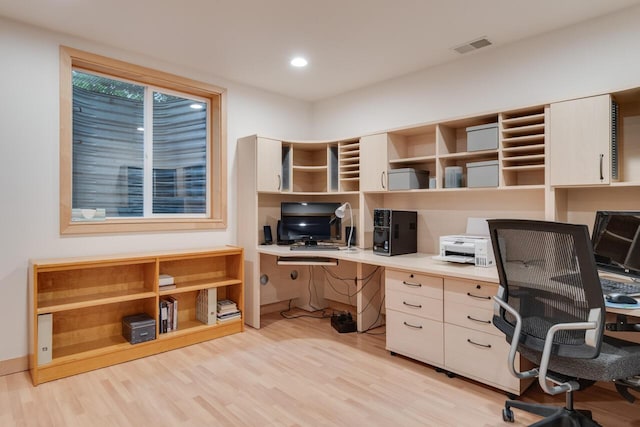 7346 Dunross Dr, Portage, MI 49024 - office area featuring built in desk, light wood-style flooring, and recessed lighting