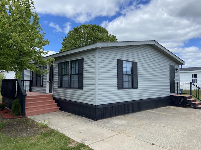 4050 Larkspur Ln, Muskegon, MI 49442 - view of property exterior