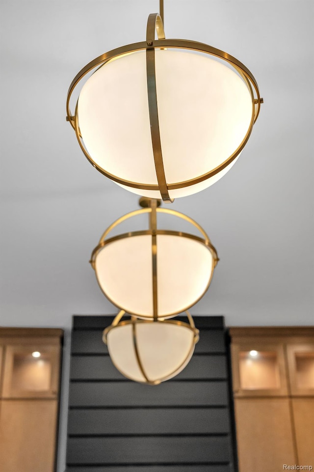 4627 Cimarron Dr, Bloomfield Hills, MI 48302 - detailed view