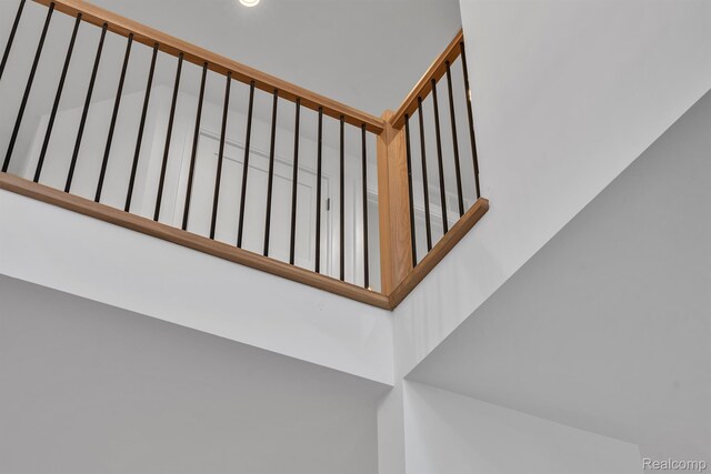 4627 Cimarron Dr, Bloomfield Hills, MI 48302 - stairway with recessed lighting