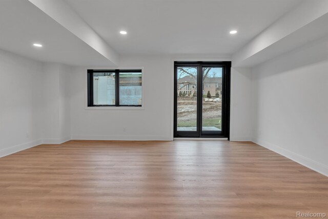 4627 Cimarron Dr, Bloomfield Hills, MI 48302 - unfurnished room featuring light wood-type flooring, recessed lighting, and baseboards