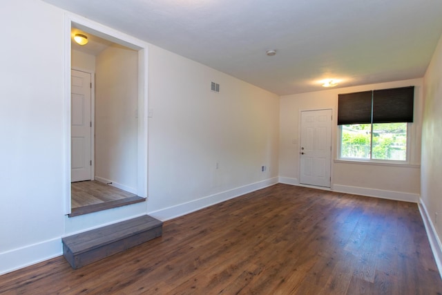 4225 Central Blvd, Ann Arbor, MI 48108 - spare room with wood finished floors and baseboards