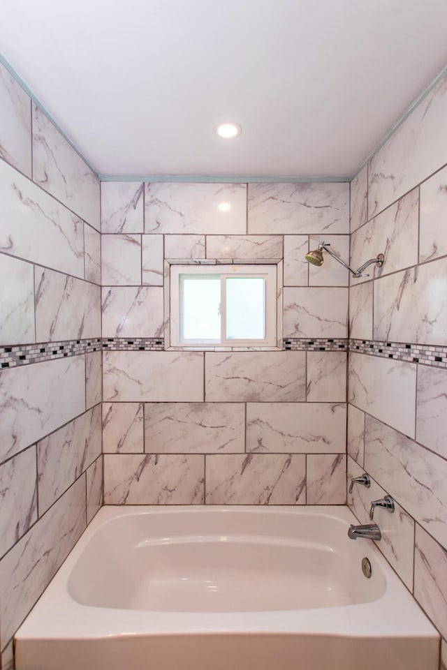4225 Central Blvd, Ann Arbor, MI 48108 - full bath with  shower combination and recessed lighting