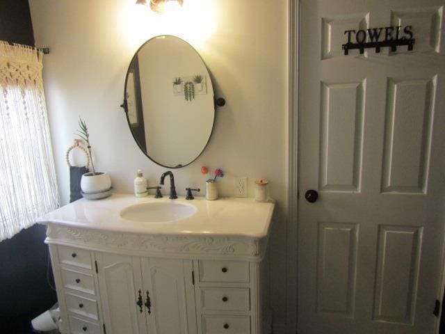 429 N Chipman St, Owosso, MI 48867 - bathroom featuring vanity
