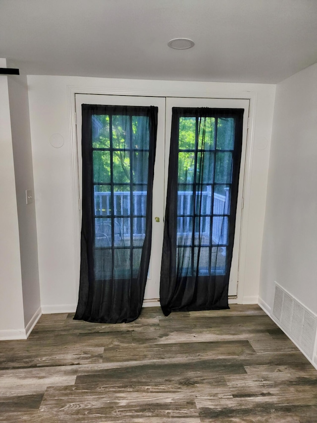 18830 San Quentin Dr, Lathrup Village, MI 48076 - entryway with wood finished floors and plenty of natural light