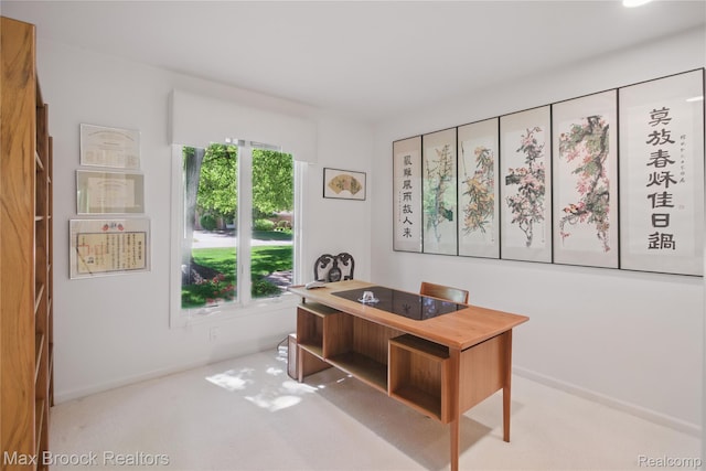 1816 Ledbury Dr, Bloomfield Hills, MI 48304 - carpeted office space with baseboards