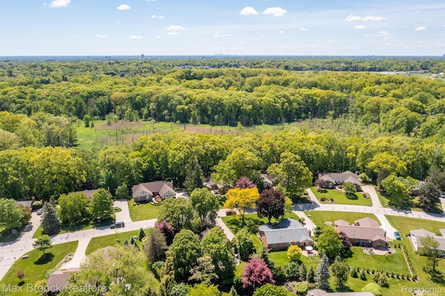 1816 Ledbury Dr, Bloomfield Hills, MI 48304 - aerial view of residential area with a heavily wooded area