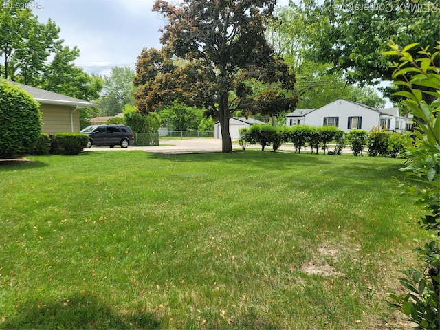 29751 Balmoral St, Garden City, MI 48135 - view of yard