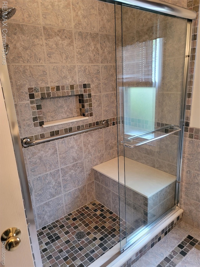29751 Balmoral St, Garden City, MI 48135 - full bath with a stall shower