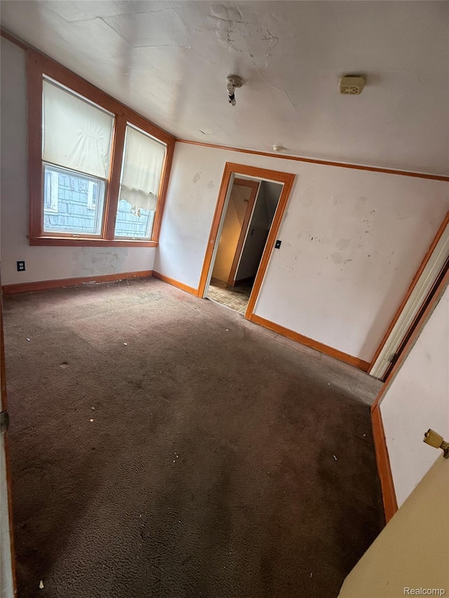 8071 Elgin St, Detroit, MI 48234 - carpeted spare room with a smoke detector and baseboards