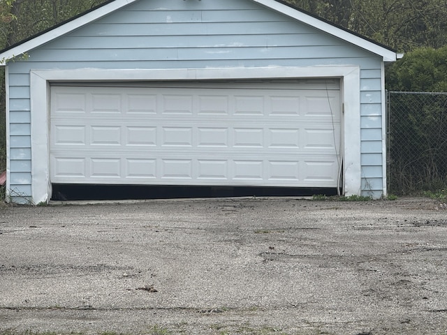 21338 Orchard Lake Rd, Farmington Hills, MI 48336 - view of detached garage